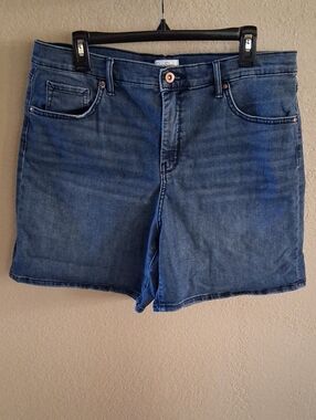 Jessica Simpson Jean Shorts, Size 16